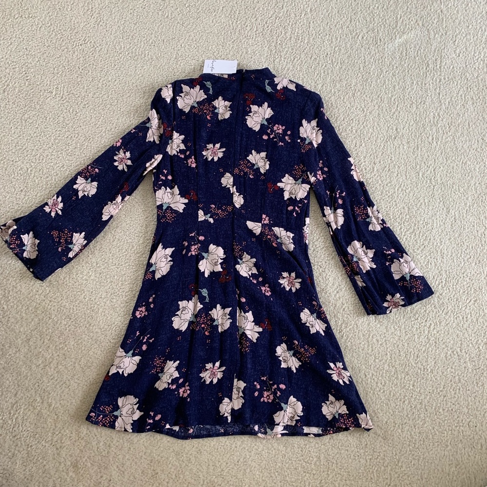 NWT Navy blue, bell-sleeved, short dress - Picture 2 of 5